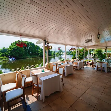 Ξενοδοχείο Perla Sun 4*