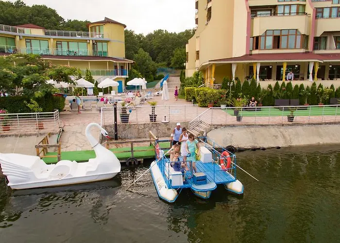 Отель Perla Sun 4*