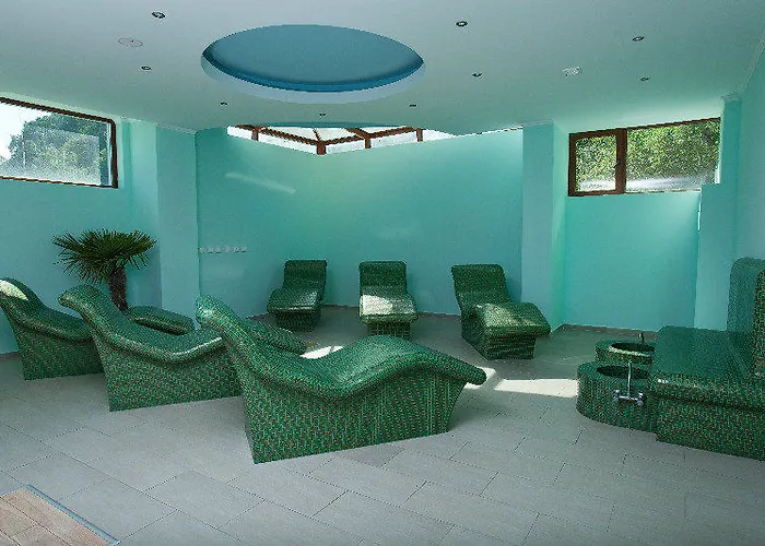 Отель Perla Sun Приморско