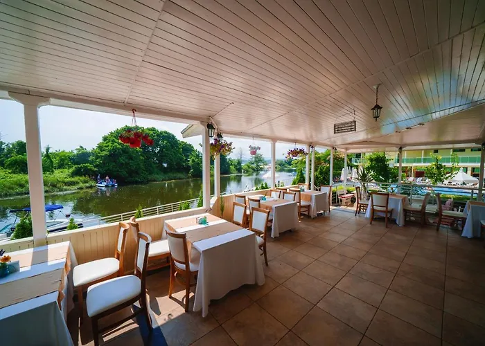 Отель Perla Sun 4*